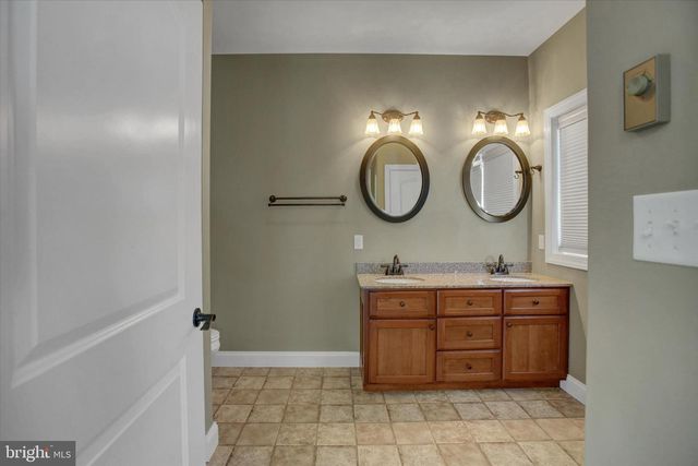 702 SOUTHWOOD DRIVE, Shippensburg, PA 17257