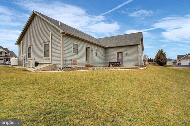 702 SOUTHWOOD DRIVE, Shippensburg, PA 17257