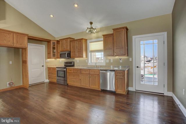 702 SOUTHWOOD DRIVE, Shippensburg, PA 17257