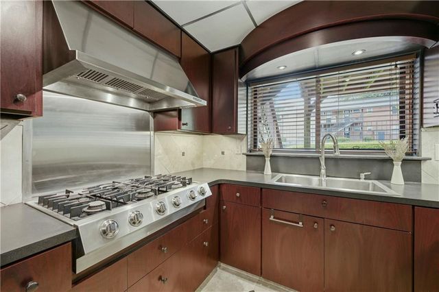 4266 Roswell Road NE F2, Atlanta, GA 30342