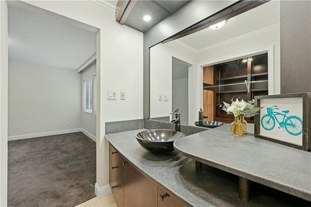 4266 Roswell Road NE F2, Atlanta, GA 30342