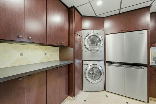 4266 Roswell Road NE F2, Atlanta, GA 30342