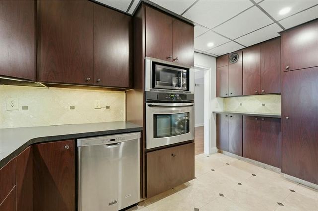 4266 Roswell Road NE F2, Atlanta, GA 30342