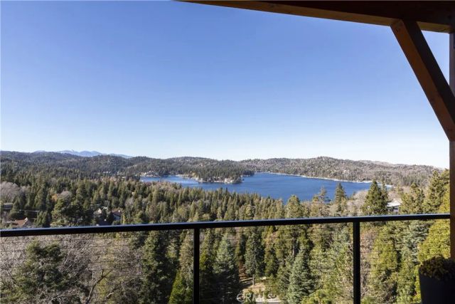 292 Ponderosa Peak Road, Lake Arrowhead, CA 92352