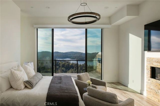 292 Ponderosa Peak Road, Lake Arrowhead, CA 92352