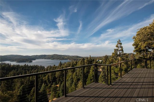 292 Ponderosa Peak Road, Lake Arrowhead, CA 92352