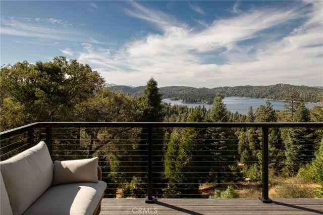 292 Ponderosa Peak Road, Lake Arrowhead, CA 92352