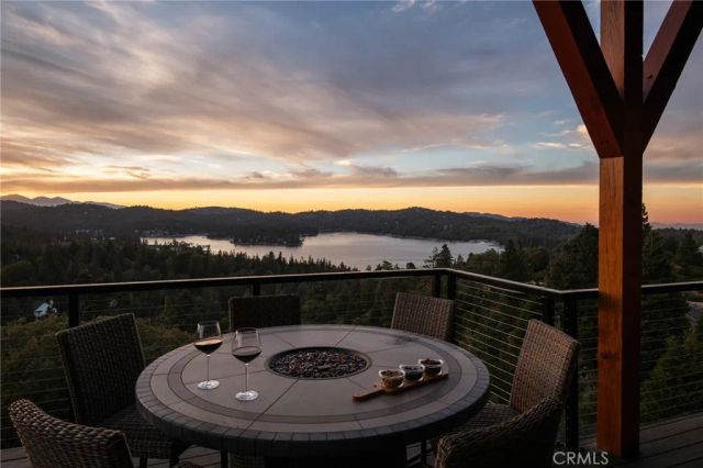292 Ponderosa Peak Road, Lake Arrowhead, CA 92352