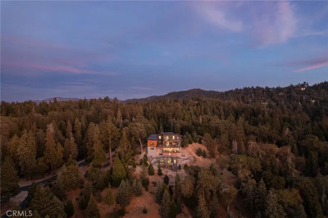 292 Ponderosa Peak Road, Lake Arrowhead, CA 92352