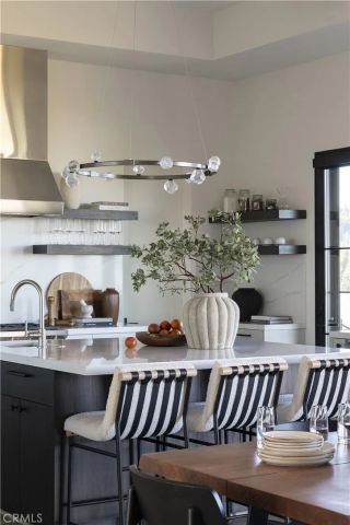 292 Ponderosa Peak Road, Lake Arrowhead, CA 92352