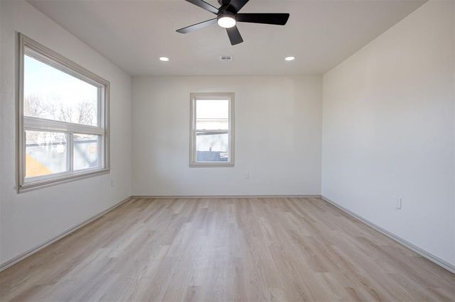 418 S Van Buren Avenue, Blanchard, OK 73010