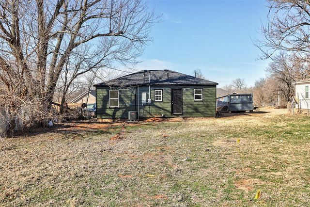 418 S Van Buren Avenue, Blanchard, OK 73010