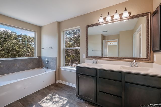 5119 ESCUDERO, San Antonio, TX 78261