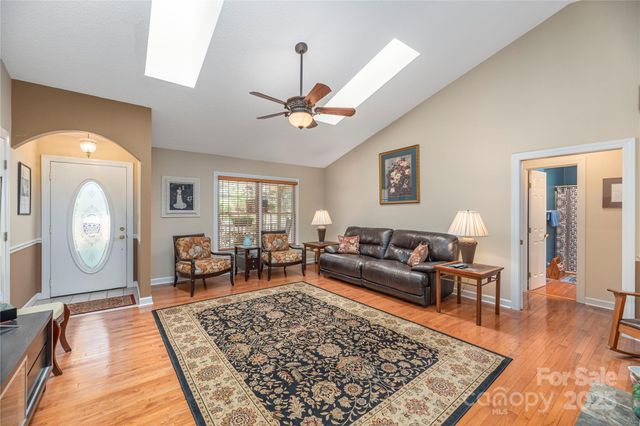24 Moriah Lane, Asheville, NC 28803