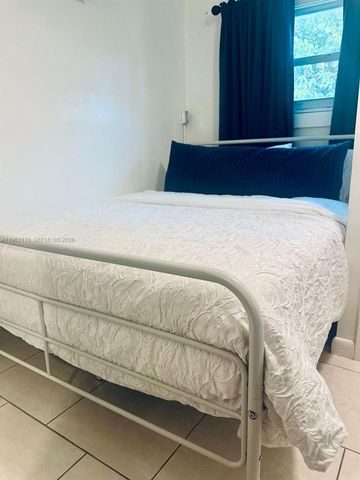 1533 SW 29th Ave 1, Fort Lauderdale, FL 33312