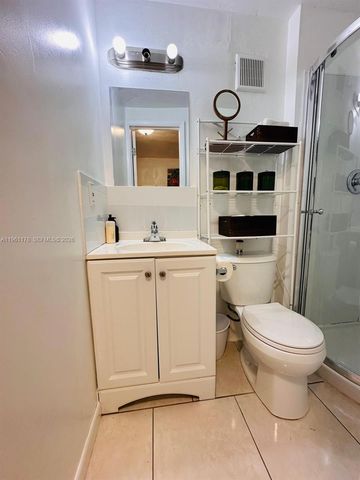 1533 SW 29th Ave 1, Fort Lauderdale, FL 33312