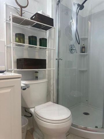 1533 SW 29th Ave 1, Fort Lauderdale, FL 33312