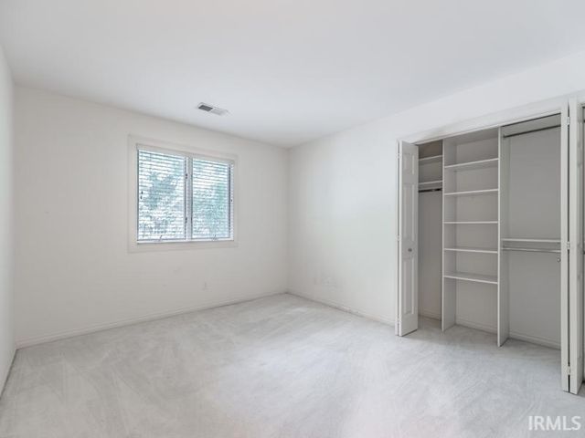712 Cobblestone Drive, Evansville, IN 47715