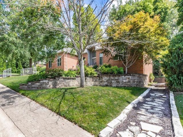 712 Cobblestone Drive, Evansville, IN 47715