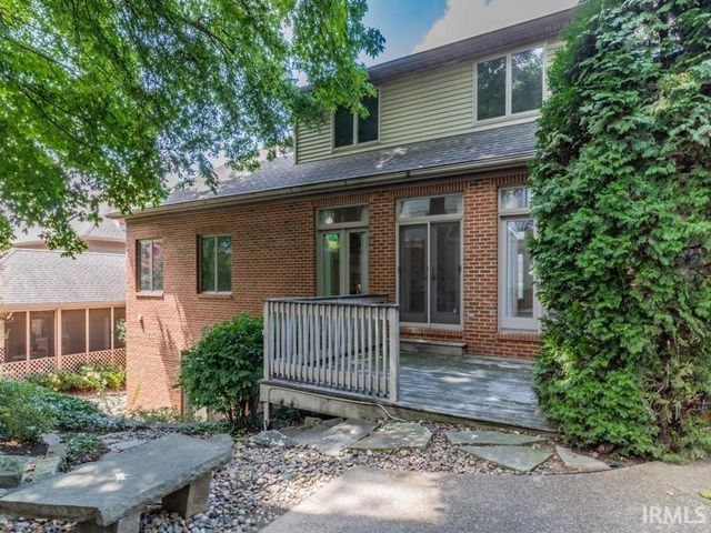 712 Cobblestone Drive, Evansville, IN 47715