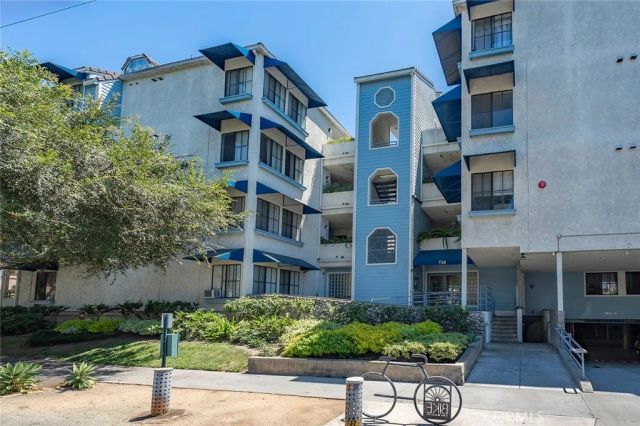 720 W 4th 318, Long Beach, CA 90802