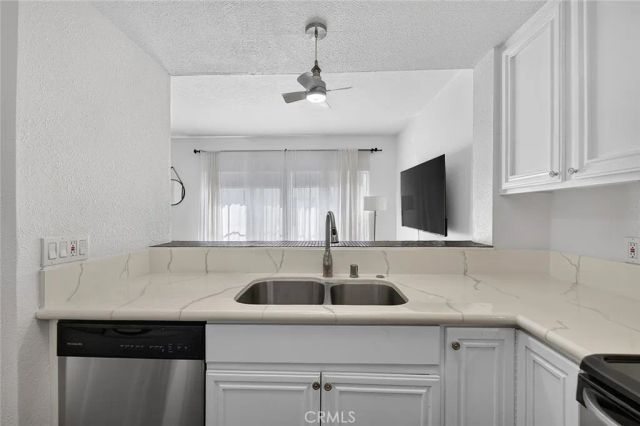 720 W 4th 318, Long Beach, CA 90802