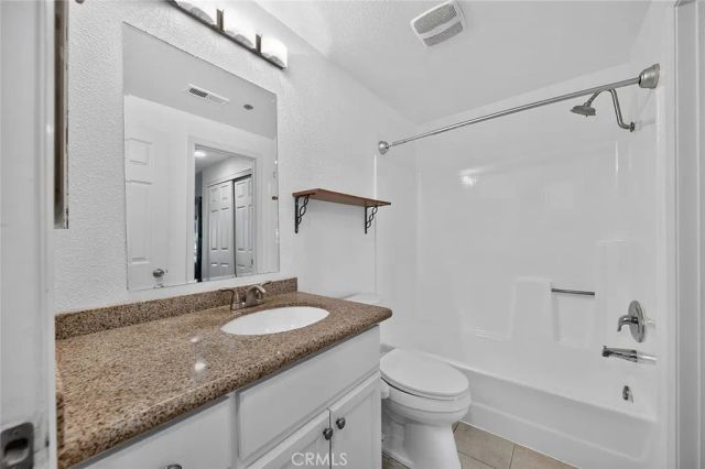 720 W 4th 318, Long Beach, CA 90802
