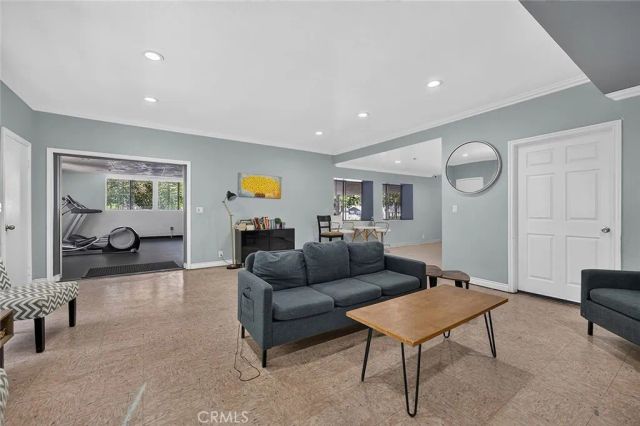720 W 4th 318, Long Beach, CA 90802
