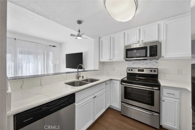 720 W 4th 318, Long Beach, CA 90802