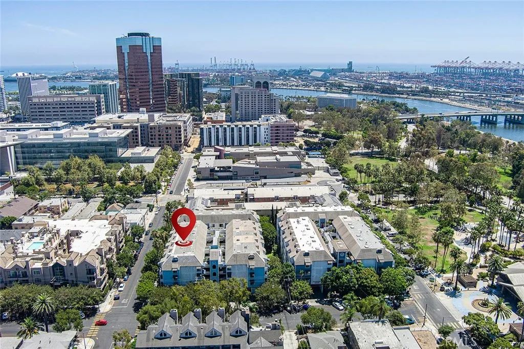 720 W 4th 318, Long Beach, CA 90802