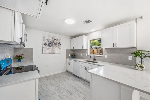 111 Princess Drive, Houston, TX 77034