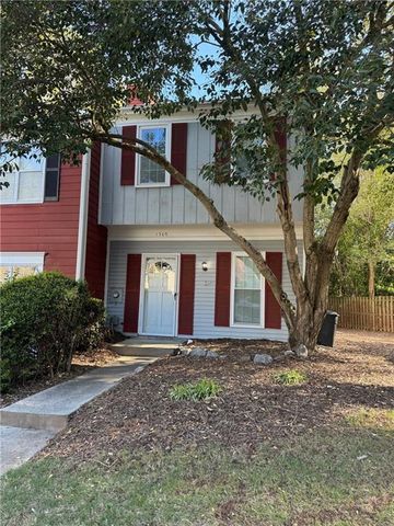 1306 Wedgewood Court, Atlanta, GA 30350
