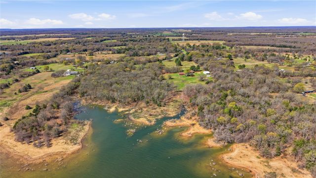 1175 Old 1396 North, Telephone, TX 75488