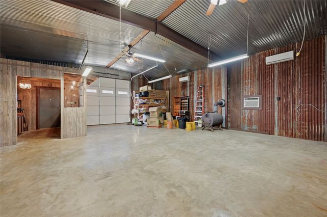 1175 Old 1396 North, Telephone, TX 75488