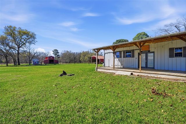 1175 Old 1396 North, Telephone, TX 75488