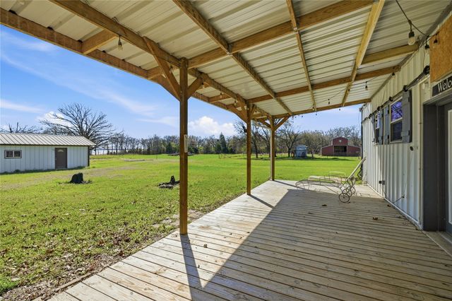 1175 Old 1396 North, Telephone, TX 75488
