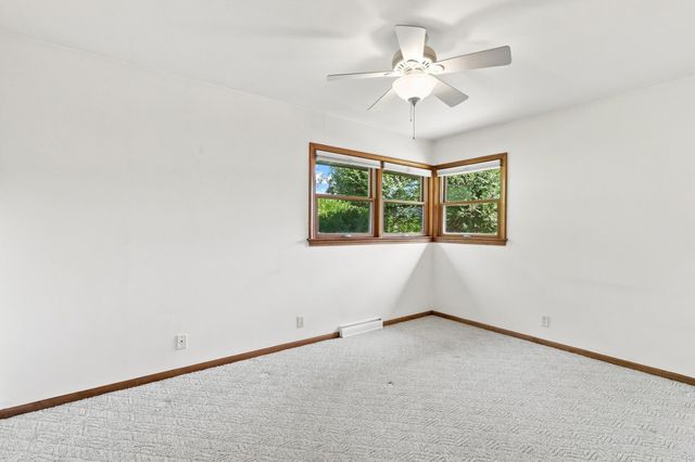 16403 Seymour Drive, Minnetonka, MN 55345