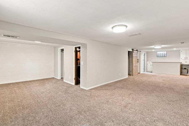 16403 Seymour Drive, Minnetonka, MN 55345