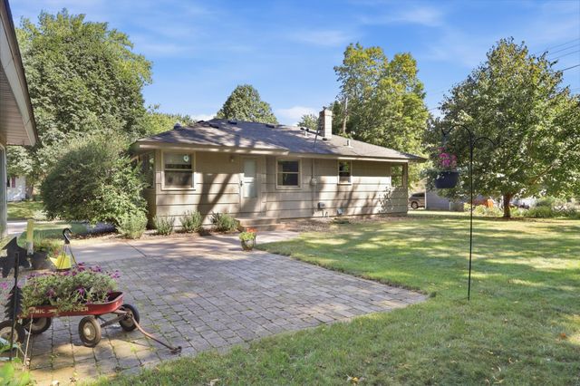 16403 Seymour Drive, Minnetonka, MN 55345