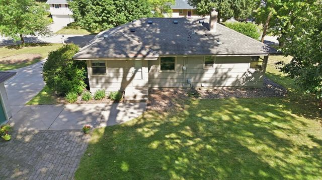 16403 Seymour Drive, Minnetonka, MN 55345