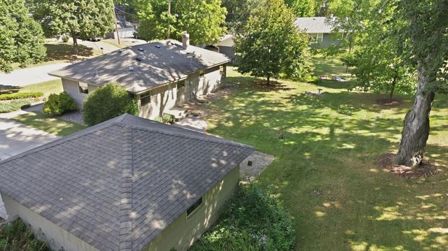 16403 Seymour Drive, Minnetonka, MN 55345