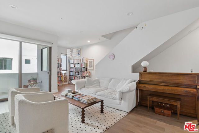 4218 Gentry Avenue, Studio City (los Angeles), CA 91604