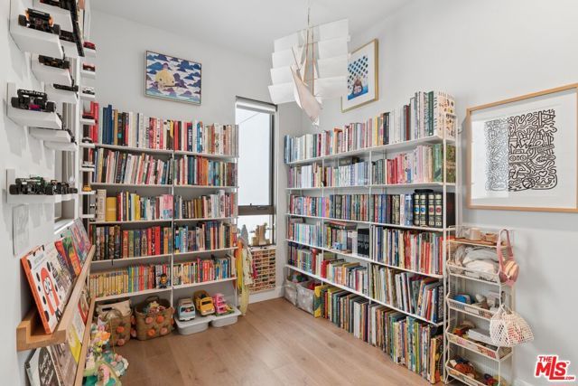 4218 Gentry Avenue, Studio City (los Angeles), CA 91604