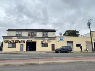 226-12 Jamaica Avenue, Floral Park, NY 11001