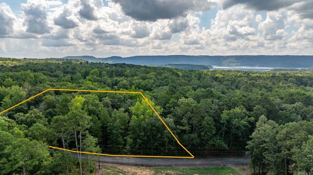 251 Sally Ann Dr., Shirley, AR 72153
