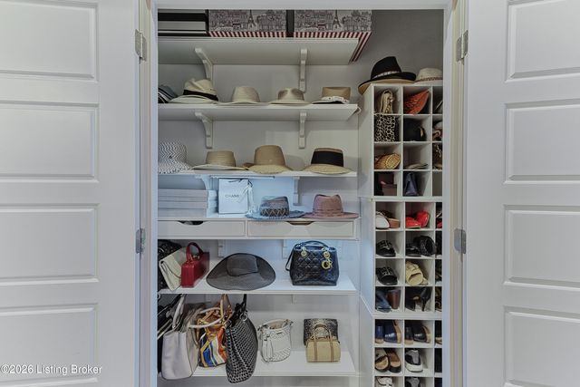 5709 Ruby Falls Dr, Prospect, KY 40059