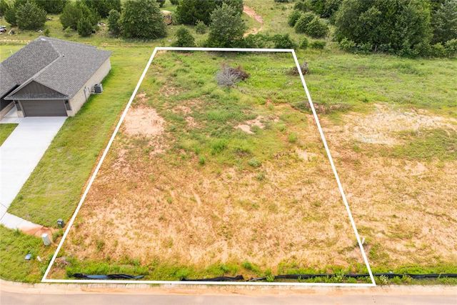 4672 Lincoln Landing, Harrah, OK 73045