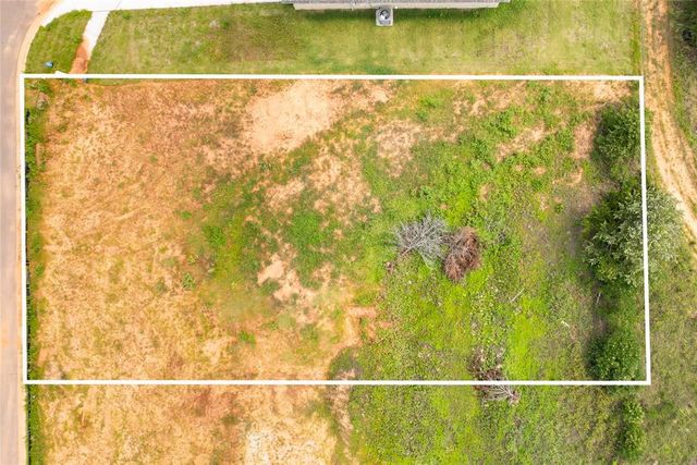 4672 Lincoln Landing, Harrah, OK 73045