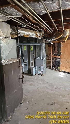 5806 N 76th STREET, Milwaukee, WI 53218