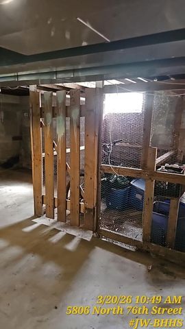 5806 N 76th STREET, Milwaukee, WI 53218